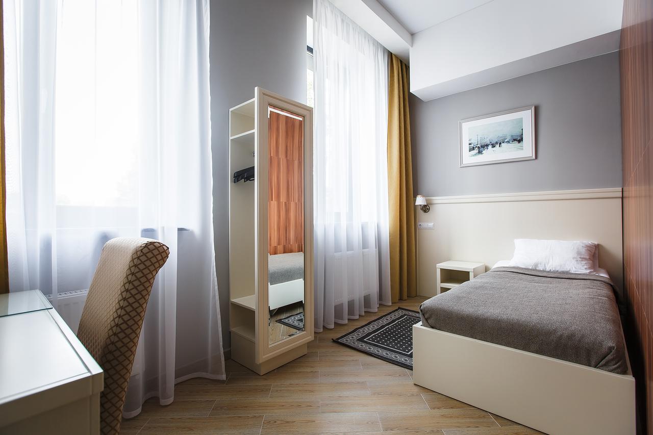 Hotel Mariinskiy Baranavičy Exteriér fotografie